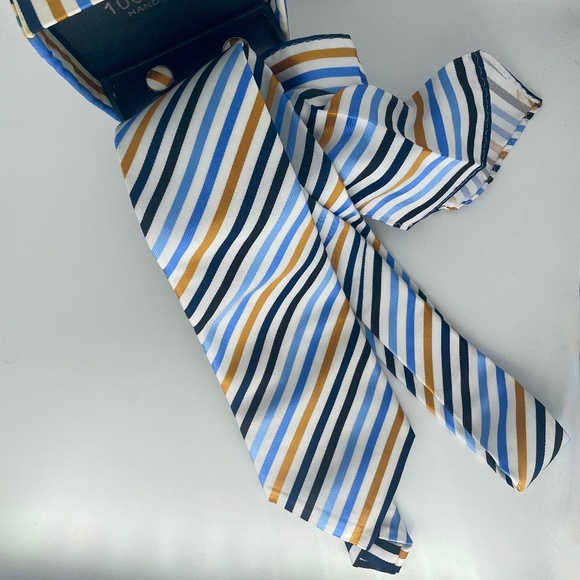 SILK TIE with scarf & wrist buttons.  Hand made in Vietnam.  It's a kit in a box - Picture 3 of 15